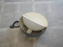 画像をギャラリービューアに読み込む, Finn Juhl Two-tone pendant light -large-
