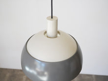画像をギャラリービューアに読み込む, Finn Juhl Two-tone pendant light -large-
