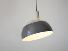 画像をギャラリービューアに読み込む, Finn Juhl Two-tone pendant light -large-

