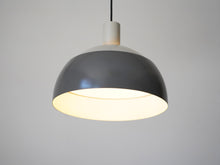 画像をギャラリービューアに読み込む, Finn Juhl Two-tone pendant light -large-
