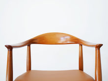 画像をギャラリービューアに読み込む, Hans J Wegner  JH503 Johannes Hansen ハンスJウェグナ ザチェア マホガニー レザー 北欧ヴィンテージ チェアの背もたれ
