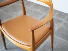 画像をギャラリービューアに読み込む, Hans J Wegner  JH503 Johannes Hansen ハンスJウェグナ ザチェア マホガニー レザー 北欧ヴィンテージ チェアの肘掛け

