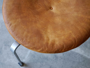 ポールケアホルム スツール ビンテージ EKC製 Poul Kjærholm PK33 Stool スツールの座面と脚