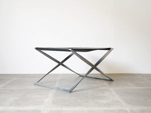 Poul Kjærholm PK91 E Kold Christensen EKC ポール ケアホルム E コルド クリステンセン ヴィンテージ品 折りたたみスツールの斜めから