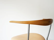 画像をギャラリービューアに読み込む, Hans J Wegner Johannes Hansen JH701 ハンス J ウェグナー ヨハネス ハンセン 北欧ヴィンテージ アームチェアの肘掛けとフレーム
