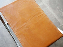 画像をギャラリービューアに読み込む, Poul Kjærholm PK91 Folding stool
