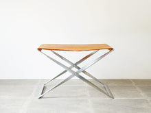 画像をギャラリービューアに読み込む, Poul Kjærholm PK91 Folding stool
