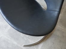 画像をギャラリービューアに読み込む, Jørgen Kastholm Preben Fabricius Scimitar Chair Ivan Schlechter ヨルゲン カストホルム プレバン ファブリシャス シミターチェア イヴァン シュレクター 革張り ラウンジチェア レザー座面右側
