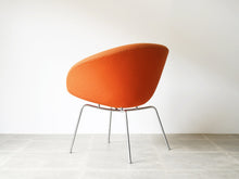 画像をギャラリービューアに読み込む, Arne Jacobsen FH3318 The Pot chair Fritz Hansen アルネ ヤコブセン フリッツハンセン製 ポットチェア オレンジ ラウンジチェア
