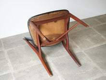 画像をギャラリービューアに読み込む, Finn Juhl Niels Vodder NV51 フィン ユール ニールス ヴォッダー  ヴィンテージ家具 チーク 革 レザー チェアの裏面
