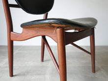 画像をギャラリービューアに読み込む, Finn Juhl Niels Vodder NV51 フィン ユール ニールス ヴォッダー  ヴィンテージ家具 チーク 革 レザー チェアのフレーム
