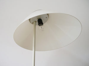 ハンスJウェグナーのフロアランプ オパーラ Hans J Wegner G004 Opala Floor lamp 北欧デザインのスタンド照明 シェード内部