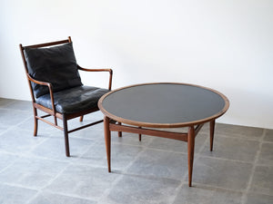 アイヴァンAヨハンソン ブラジリアンローズウッドの丸テーブル コーヒーテーブル Ejvind A.Johansson Reversable Table 北欧デザインのローテーブルとOle Wanscherのコロニアルチェア