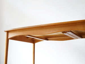 フィンユール ボヴィルケ ダイニングテーブル ブラジリアンローズウッド ダイニングテーブル Finn Juhl Bovirke Extendable dinning table テーブルの裏面とウェーブ型の幕板