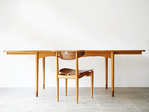 フィンユール ボヴィルケ ダイニングテーブル ブラジリアンローズウッド ダイニングテーブル Finn Juhl Bovirke Extendable dinning table テーブルを延長した様子