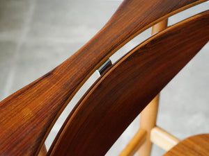 フィンユール ボヴィルケ ブラジリアンローズウッド ダイニングチェア Finn Juhl Bovirke dinning chair bo62 リーディングチェアの背もたれ天面