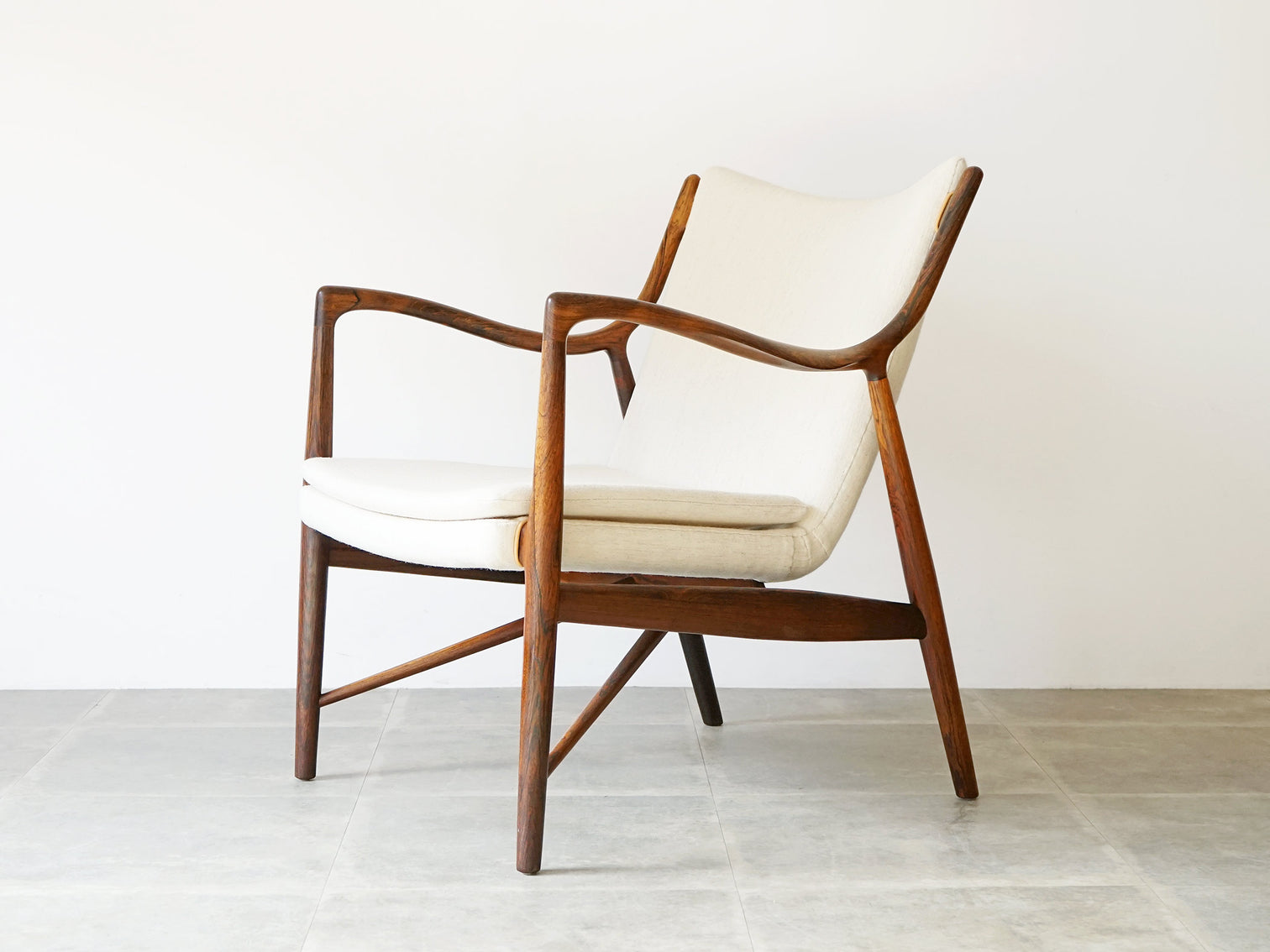 Finn Juhl NV45 Chair of Brazilian rosewood フィンユールのアームチェア ブラジリアンローズウッド
