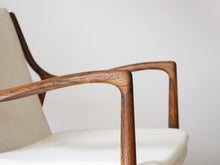 画像をギャラリービューアに読み込む, Finn Juhl Niels Vodder NV45 Chair Brazillian Rosewood フィン ユール ニルス ヴォッダー ブラジリアンローズウッド アームチェアの美しい肘掛け
