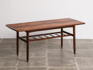 デンマークデザインのテーブル