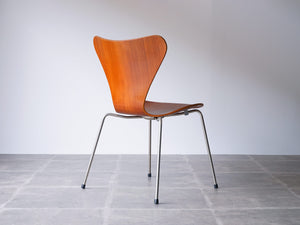 Arne Jacobsen Model 3107 Chair