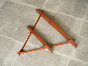 Peder Moos & school Triangular shelves