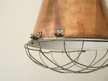 画像をギャラリービューアに読み込む, Copper and metal industrial Lamp
