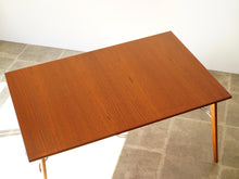 画像をギャラリービューアに読み込む, モーエンセンのテーブルの延長板なしの天板
