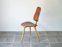 画像をギャラリービューアに読み込む, Bengt Rudaがデザインした椅子Grill
