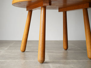 デンマーク家具コーヒーテーブルの脚先の丸み