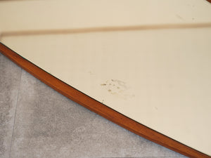 デンマークデザインの壁掛け鏡ヴィンテージミラーはチーク材に鏡が重ねてある