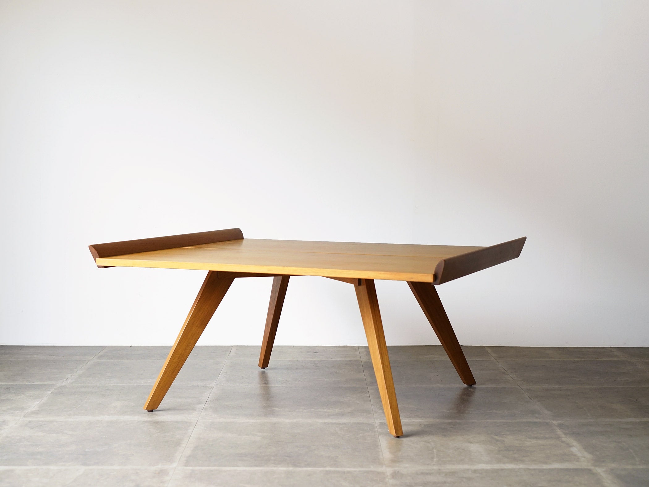 George Nakashima（ジョージ・ナカシマ）Splay-leg table コーヒーテーブル ローテーブル 木のテーブル｜ ヴィンテージ家具  ｜ KONDO