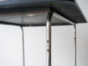 Fritz Hansen フリッツハンセンの1930年製ビンテージ黒テーブルのスチールの脚