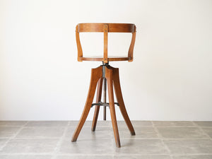 木製の回転椅子 1920〜1930年代製アンティークな椅子 回して高さ調節
