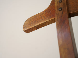 木製の回転椅子 1920〜1930年代製アンティークな椅子の左アームは水平