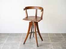 画像をギャラリービューアに読み込む, 木製の回転椅子 1920〜1930年代製アンティークな椅子
