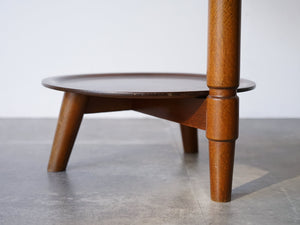 北欧シェルフ マホガニーのサイドテーブルの脚