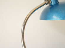 画像をギャラリービューアに読み込む, ハンガリーデザイン 青いテーブルランプ バウハウスデザイン家具 Marianne Brandt マリアンネブラントの照明のアーム

