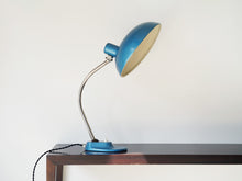 画像をギャラリービューアに読み込む, ハンガリーデザイン 青いテーブルランプ バウハウスデザイン家具 Marianne Brandt マリアンネブラントの照明
