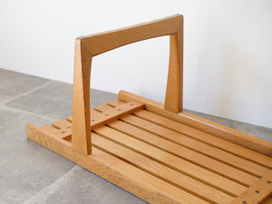 Yngvar Sandström Tokyo illumsBolighus 北欧デザインの木のベンチの裏面と脚