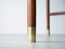 画像をギャラリービューアに読み込む, William Watting ウィリアムワッテン デザイナーズテーブル テーブルの脚に真鍮の靴
