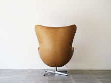 画像をギャラリービューアに読み込む, Arne Jacobsen Egg Chair アルネヤコブセンのエッグチェアの背もたれ 大きい椅子
